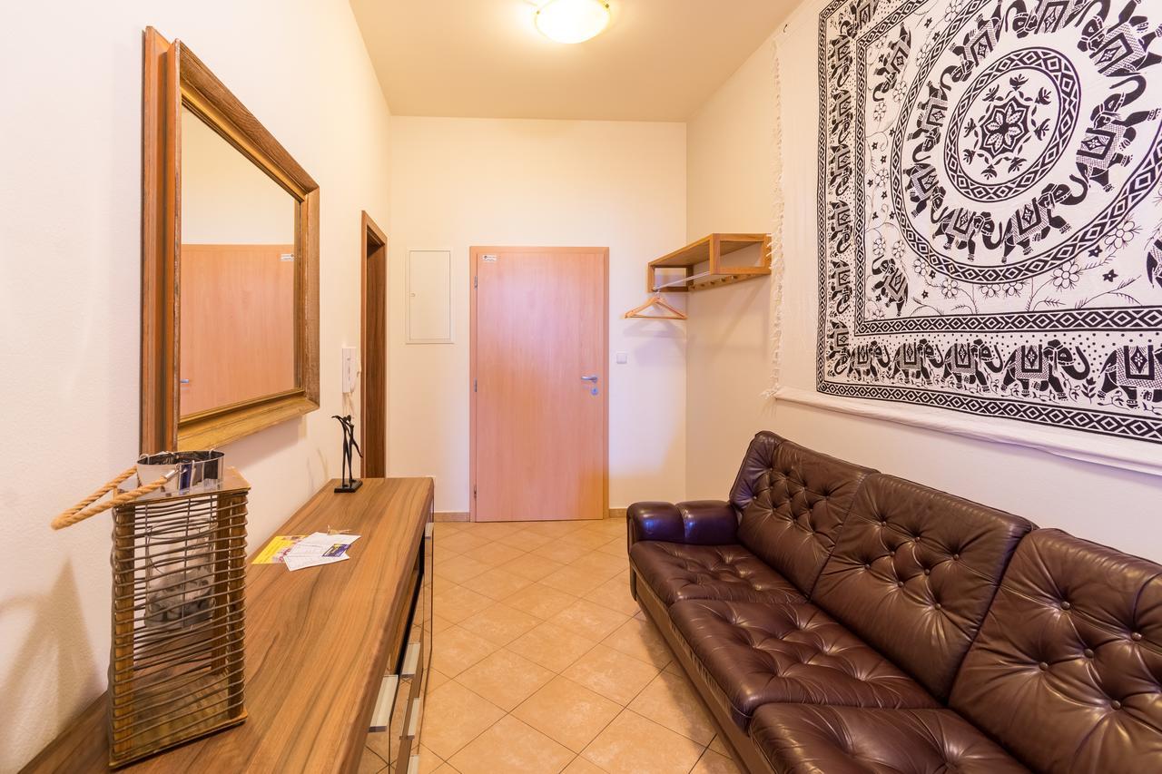 Apartment Sirius D In Center Of Cb. Чеське Будєйовіце Екстер'єр фото